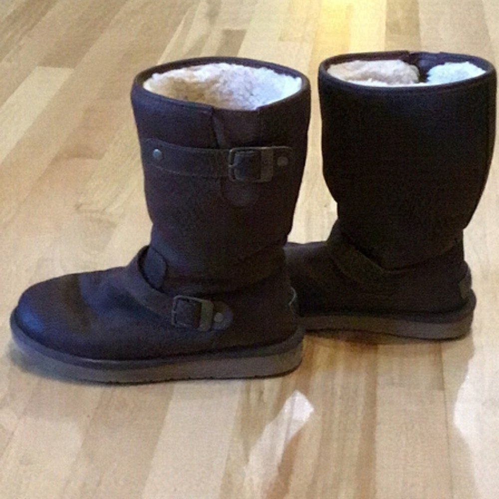 ugg Sutton boots